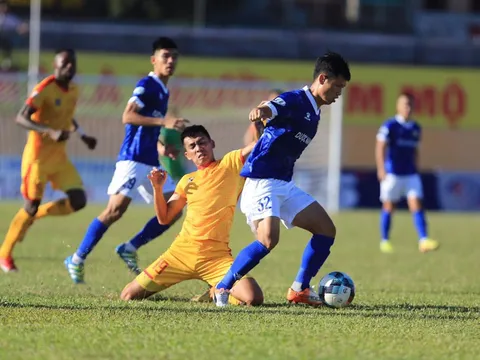 "Đội sổ" sau vòng 5, HLV DNH Nam Định chỉ ra nguyên nhân thất bại