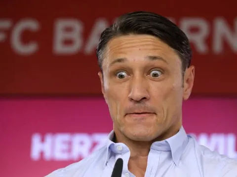 Đón chân sút 28 bàn/mùa, HLV Bayern có hành động 'kinh dị'