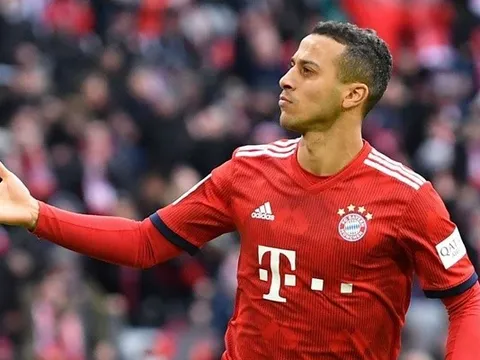 Dọn đường đón Thiago, Liverpool thanh lý "bom xịt"