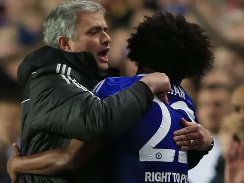 Đón trò cũ, Mourinho rất nhanh tống khứ "trò mới" khỏi Tottenham