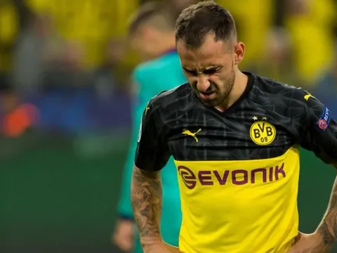 Dortmund cẩn thận! Tham vọng vô địch Bundesliga nhận cú sốc trời giáng