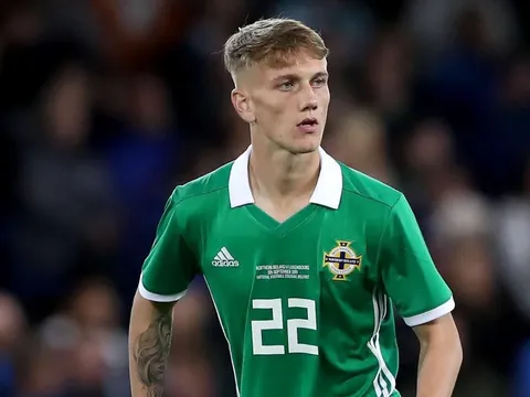 Tiền vệ vô danh của Man Utd bất ngờ có trận ra mắt ĐTQG