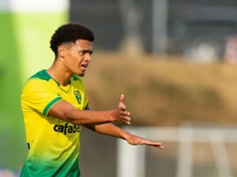 Được Liverpool quan tâm, Norwich chốt giá ngôi sao phòng ngự