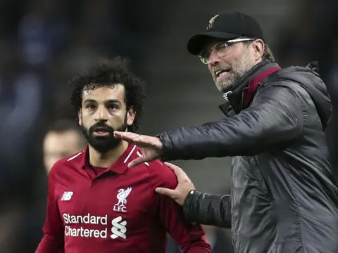 "Đến Real hay Barca làm gì, tương lai cậu ấy là ở Liverpool"