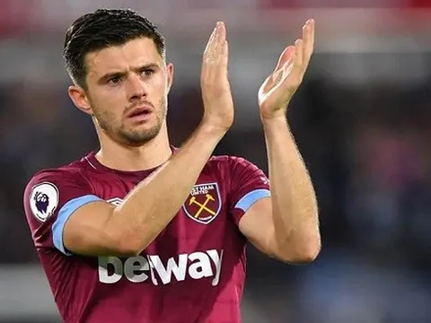 Robertson thiếu người dự bị, nhà báo đề xuất cái tên từ West Ham