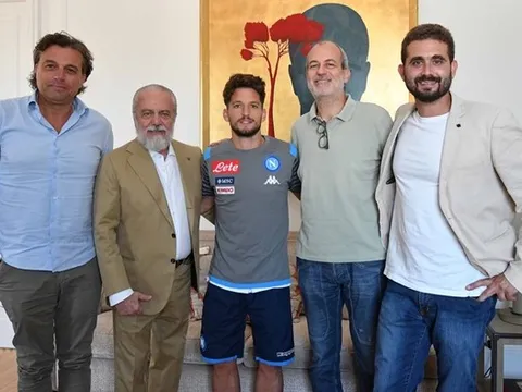 Mục tiêu của Chelsea: “Vì Juventus, tôi quyết định ở lại Napoli”