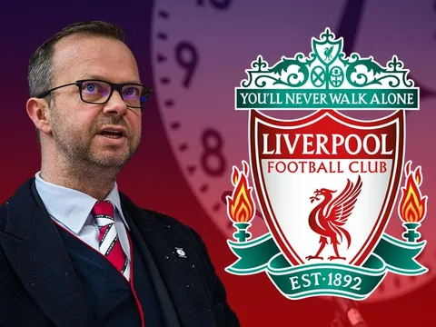 Ed Woodward đến họp, nói thẳng quan điểm về việc Liverpool mất chức vô địch