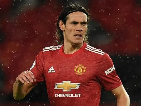 XONG! Sát thủ Man United nhận án phạt nặng