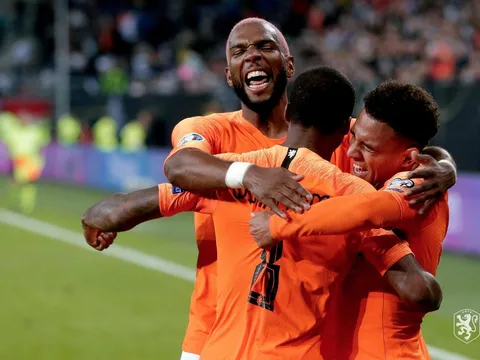 CĐV trung lập: 'Những ngày vinh quang của Hà Lan đã trở lại'