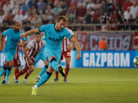 Harry Kane chỉ kém 2 huyền thoại về thời gian cán mốc 15 bàn ở C1