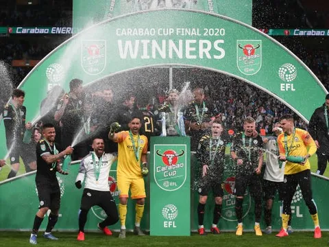 "El Kun" nổ súng, Man City vượt qua Villa đăng quang Cúp Liên đoàn Anh