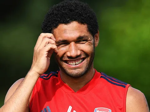 CHÍNH THỨC! Sau Monreal, Arsenal chia tay 'kẻ bị Emery hắt hủi'