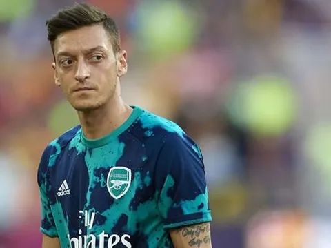 Emery xác nhận, tương lai Ozil đã rõ như ban ngày