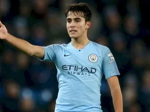 Từ bỏ De Ligt, Barca quyết chiêu mộ sao Man City để thay Pique