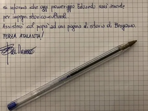 Ông bố của năm: Viết giấy 'thông báo' con mình sẽ nghỉ học để đi xem bóng gửi giáo viên