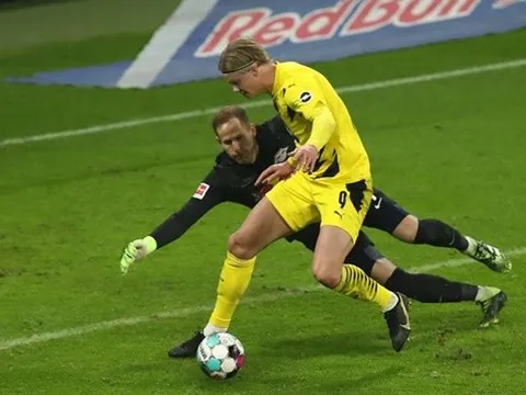 Marco Reus: "Dortmund có hiệp 2 không thể tin nổi"
