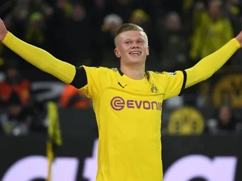 Haaland được kêu từ bỏ Real trước sự ve vãn của Man United
