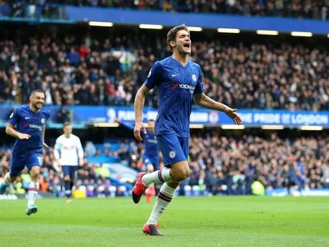 Xé lưới Tottenham, hậu vệ Chelsea dẫn đầu Premier League