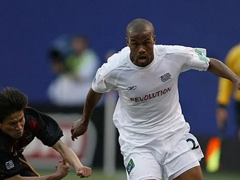 Cựu sao MLS trở thành bác sĩ chống COVID-19 tại New York