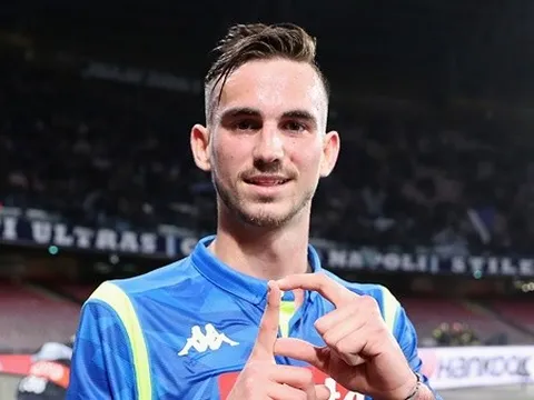 Everton phá két, chi 100 triệu euro cạnh tranh siêu tiền vệ với các ông lớn