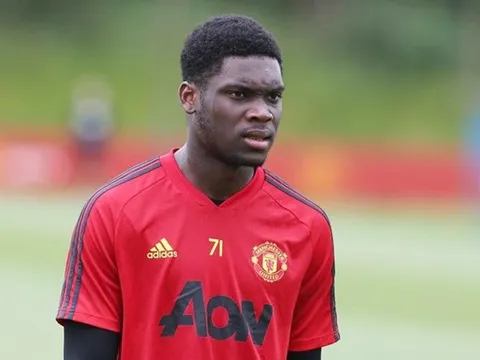 'Tất cả mọi người ở Man Utd đều tự hào về cậu ấy'