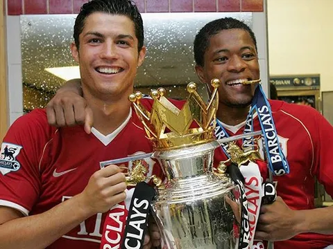 Evra: "Tôi khuyên mọi người, đừng bao giờ đến nhà Ronaldo"