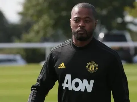 Evra sốc với chất lượng các buổi tập của Man Utd