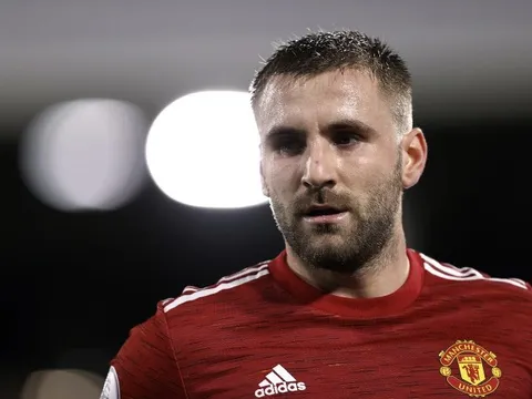 Chỉ 1 thống kê trước Chelsea cho thấy Luke Shaw giờ là số 1