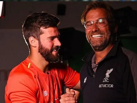 Klopp - Alisson: Đơn giản là hiện thân cho tinh thần Liverpool
