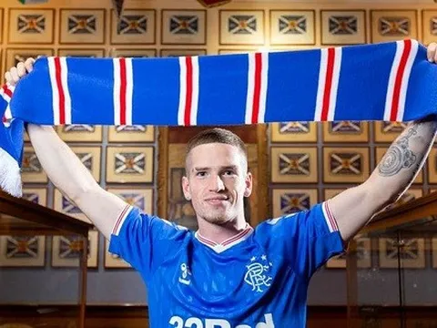 Câu chuyện quá khứ của "trò cưng Gerrard" được tiết lộ