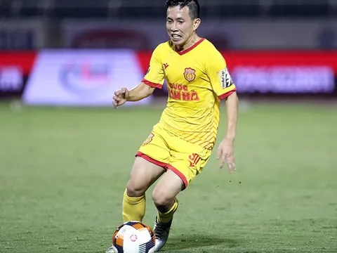 "Messi Nam Định" sẽ cởi áo ăn mừng nếu "xé lưới" Hà Nội FC