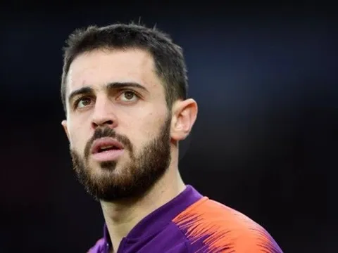 SỐC! Đùa cợt quá đà, 'trò cưng' Guardiola sắp nhận 'trái đắng' từ FA