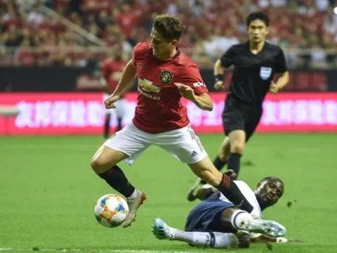 Fan Man Utd: "2 cậu ấy bắt nạt Tottenham như thể những đứa trẻ"