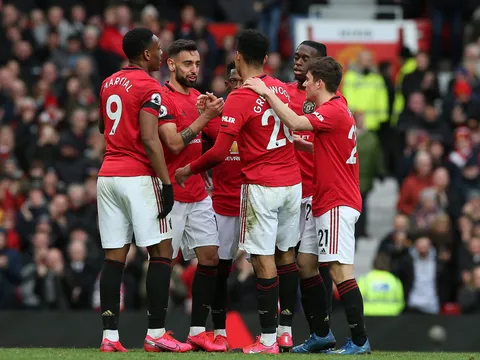 Fan Man Utd: "Phép màu Bồ Đào Nha, Pogba có thể biến đi được rồi"