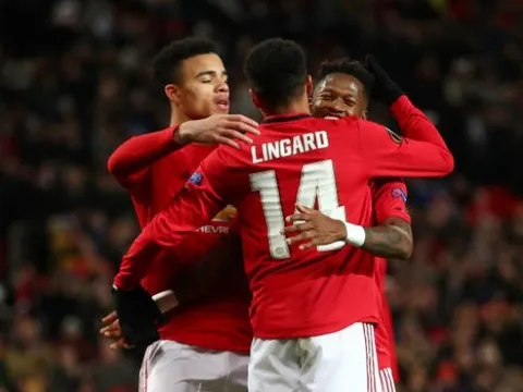 Fan Man Utd: "Sao lại là ông ấy, không phải Greenwood thần tượng Cristiano Ronaldo sao?"
