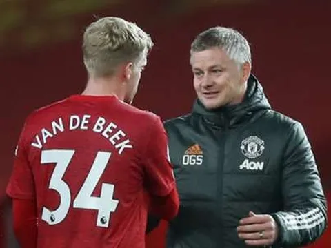 Fan M.U chỉ ra thời điểm Donny van de Beek sẽ có suất đá chính