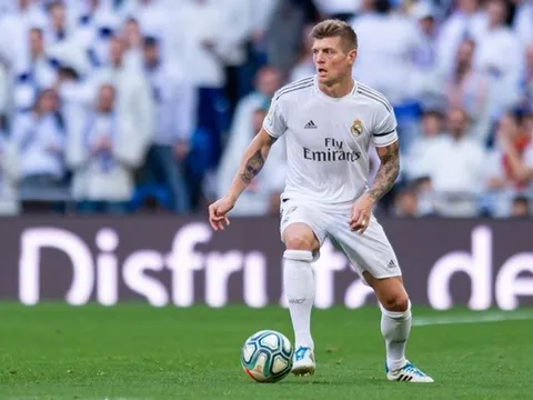 Fan Quỷ đỏ: "Cậu ấy nhẹ nhàng, thanh thoát như Toni Kroos vậy"