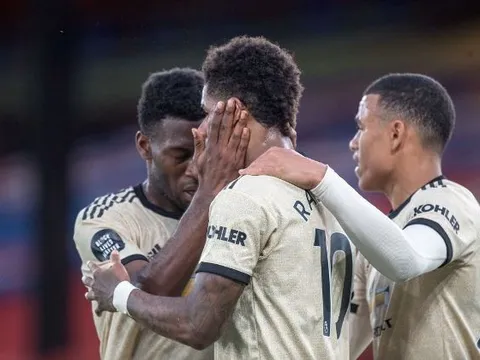 Fan Quỷ đỏ: "Đã đến lúc chia tay cậu ấy rồi"