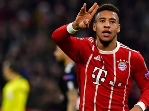 Fan Quỷ đỏ đồng loạt phản ứng trước 'cú lừa' của Bayern