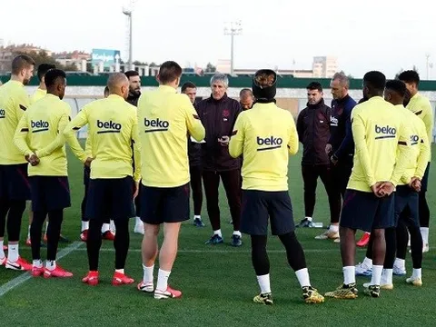 Giận dữ với đội ngũ y tế, sao Barca chọn dưỡng thương tại quê nhà