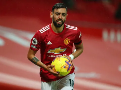 Paul Scholes nói lời thật lòng về màn trình diễn của Bruno Fernandes
