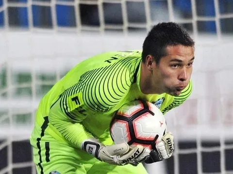 Thủ môn Việt kiều Filip Nguyễn tiếp tục tỏa sáng trước ngày nhận quốc tịch Việt Nam