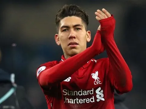 Nhìn lại tình huống Firmino 'dạy' Salah và Mane bài học về tình đồng đội năm 2017