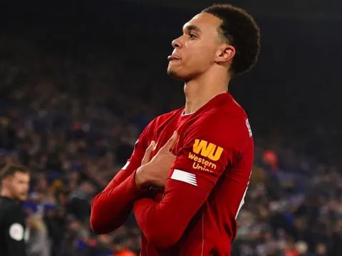 Flanagan: "Cậu ấy có thể trở thành tiền vệ box-to-box số 1 thế giới"