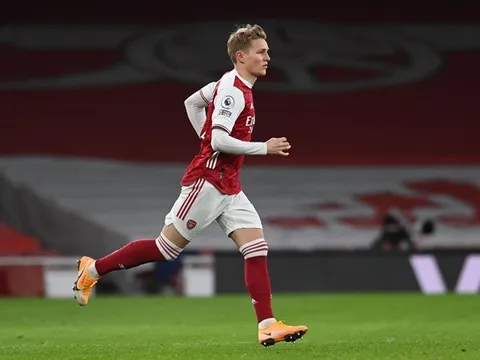 Được 'diện kiến' HLV Wenger, Odegaard vẫn từ chối Arsenal đầy bất ngờ