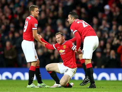 Bật bãi khỏi Man Utd, 'hàng thải' nói lời đau lòng về Rooney - Persie