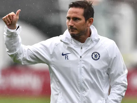 Điên rồ! Chỉ mới 1 trận, CĐV Chelsea đã đòi sa thải Lampard