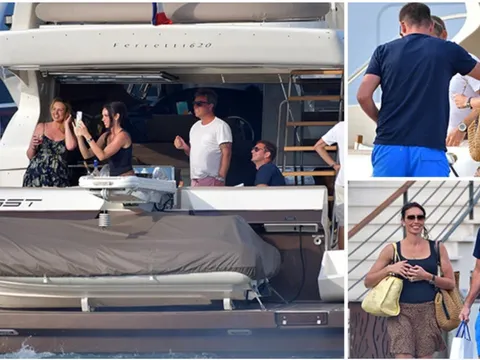 Frank Lampard nghỉ mát cùng vợ trước thời khắc quan trọng của sự nghiệp