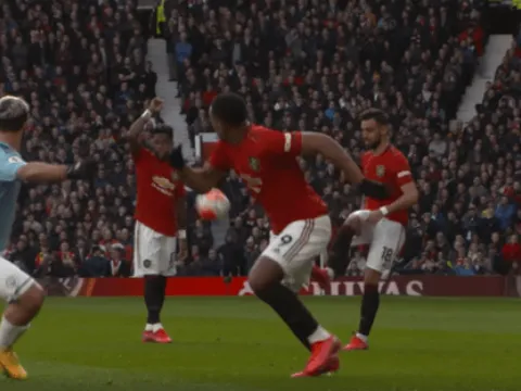 Fred lộ hình ảnh gây choáng khi Man Utd hạ gục Man City