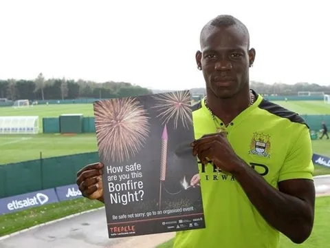 Gã trai hư Mario Balotelli và những trò hề 'khó đỡ'